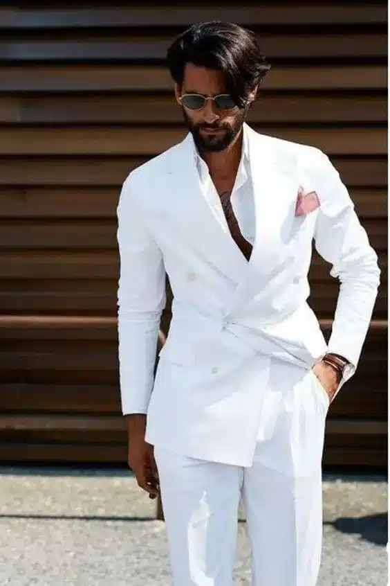 Traveling Tailor in UK: Bringing Custom Suits to Your Doorstep