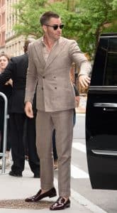 The Banker’s Wardrobe: Essential Suits for Modern Finance